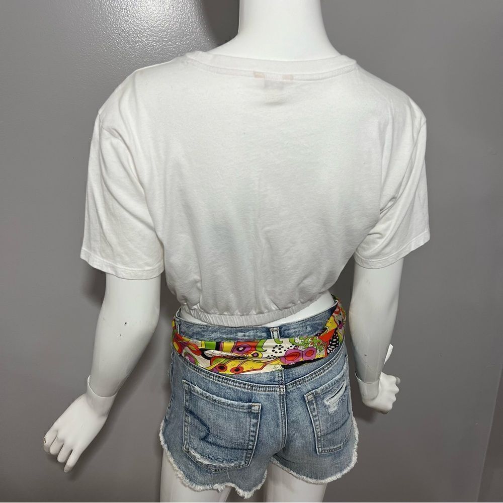 ‎Y2K Guess Originals 1981 White Crop Top -- XS - Picture 9 of 13